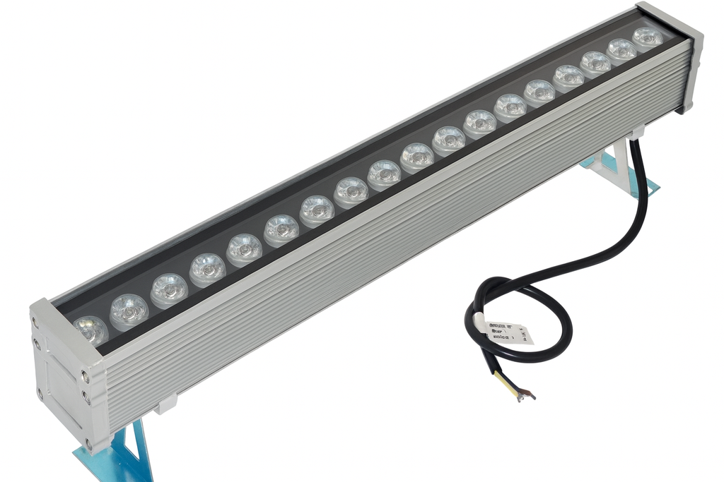 Lampara Lineal 8W LZ-X105 30º 2700K IP-65 0.5 MT 85-245V de Jardín (2)